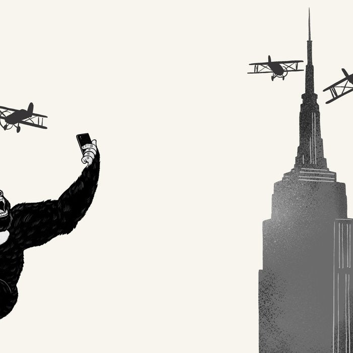 Selfie King Kong Coffee Mug Gallery Image 2