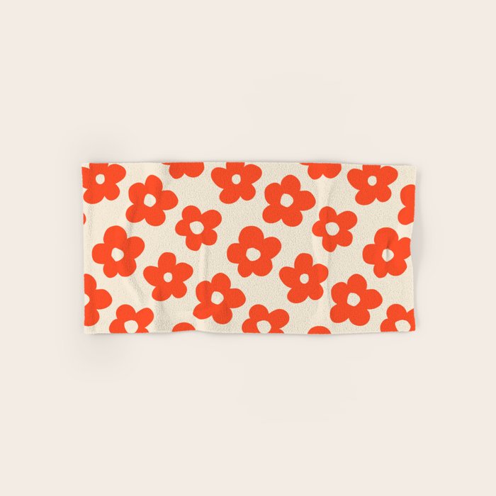 Retro 60s 70s Flower Pattern #pattern #vintage #poppy Bath Towel Gallery Image 1