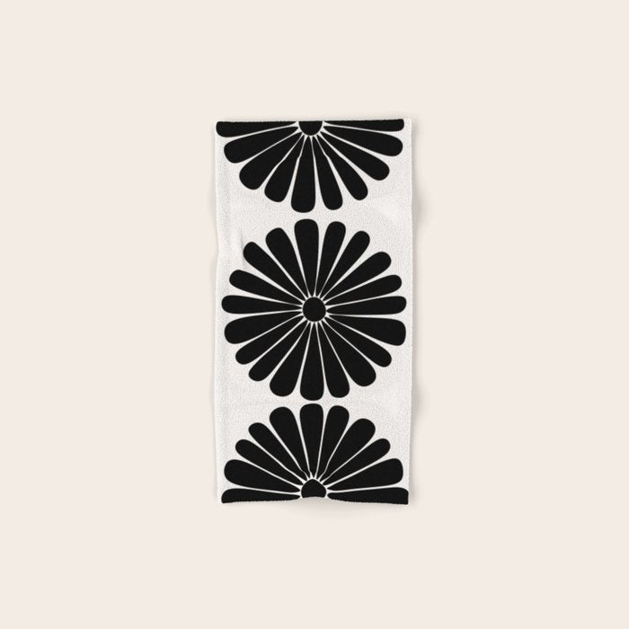 Retro Daisy Abstract I Black and White Bold Floral Bath Towel Gallery Image 1