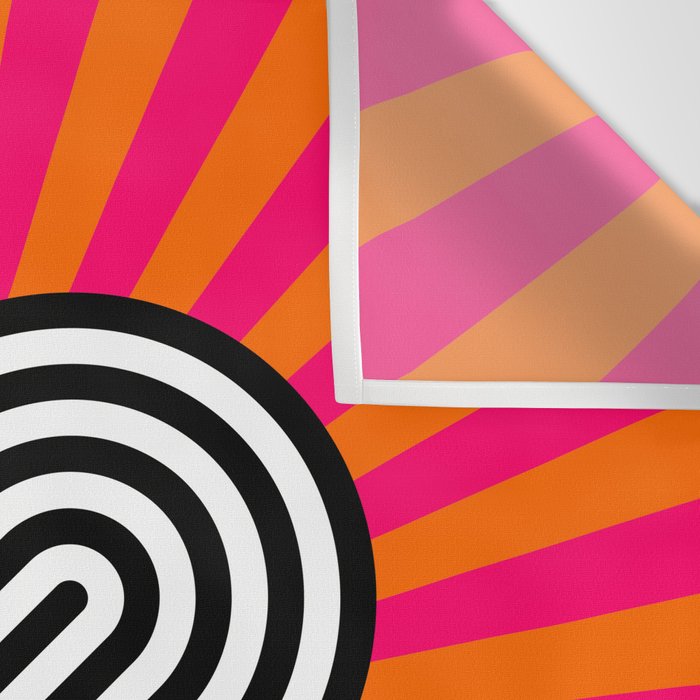 Pop art heart Wall Tapestry Gallery Image 3