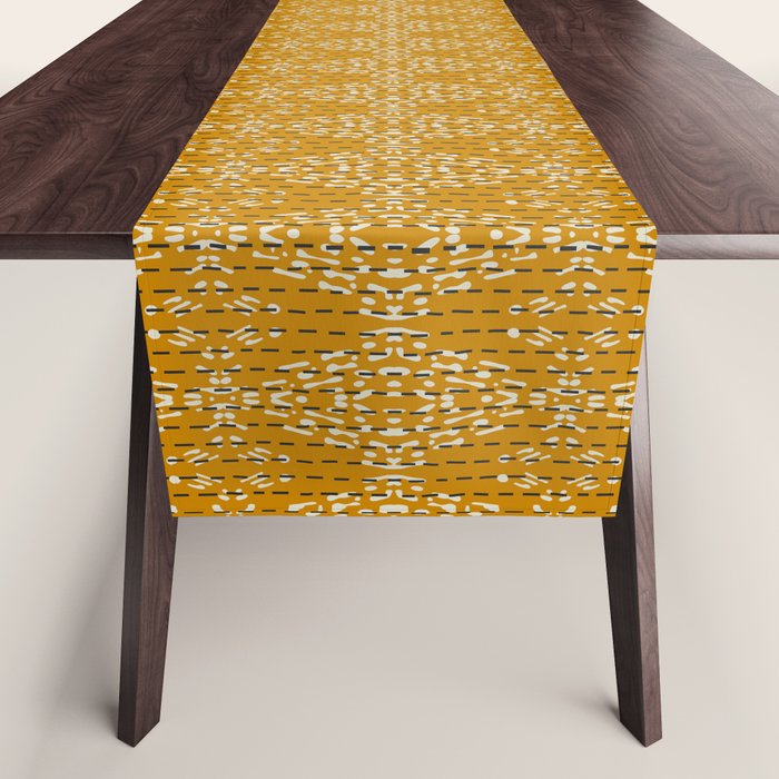 ZOLA KANTHA GOLD Table Runner Gallery Image 1