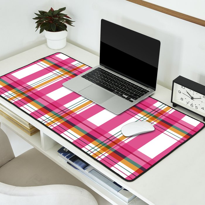 Cheerful Checkered Pattern Desk Mat Gallery Image 2
