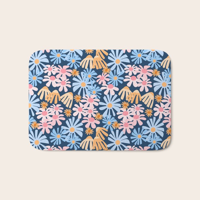 Daisies Pattern Bath Mat