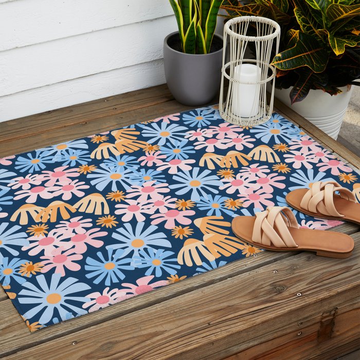 Daisies pattern Outdoor Rug Gallery Image 2