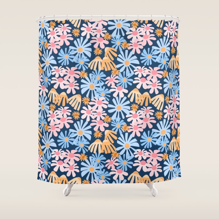 Daisies pattern Shower Curtain Gallery Image 1