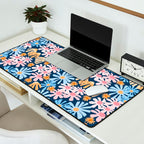 Daisies pattern Desk Mat Gallery Image 2