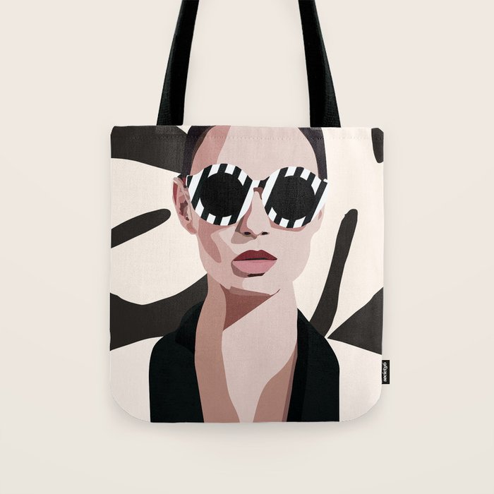 The Face of Fashion 7 Tote Bag Gallery Image 1