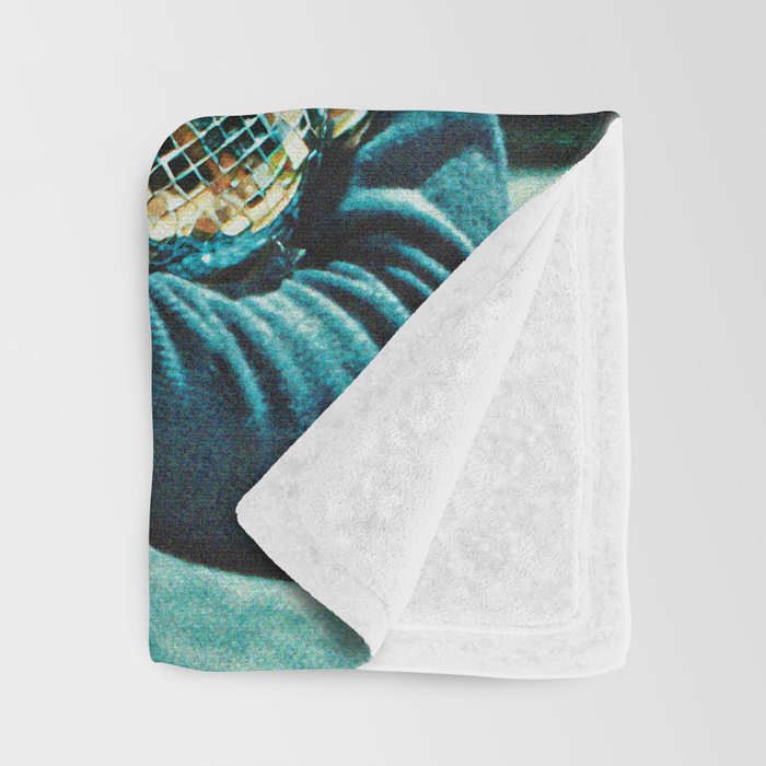 Disco Dora - I just love DISCO Throw Blanket Gallery Image 3