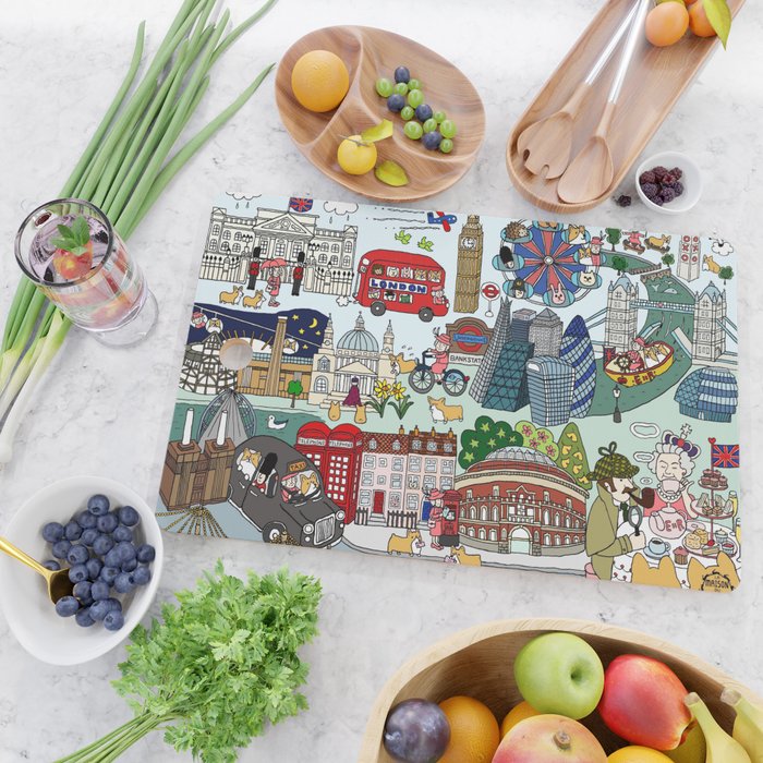 The Queen's London Day Out Cutting Board Gallery Image 2