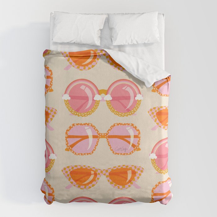 Retro Sunglasses - Peach OmbrÃ© on Cream Duvet Cover Gallery Image 6