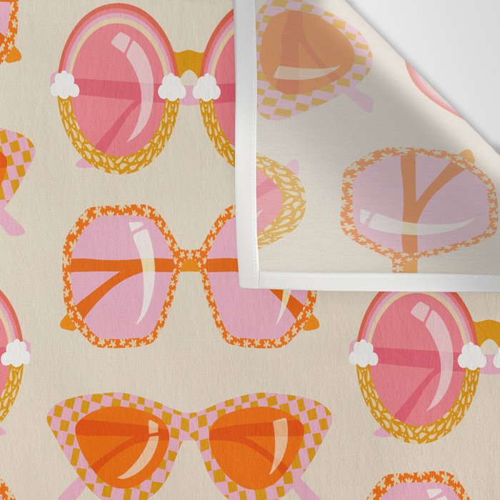 Retro Sunglasses - Peach OmbrÃ© on Cream Wall Tapestry Gallery Image 3