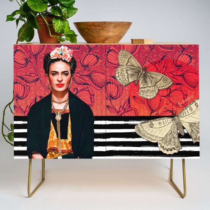 Frida enamorada Credenza Gallery Image 1