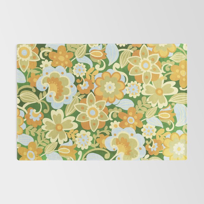 1970s in Green Rug Gallery Image 2