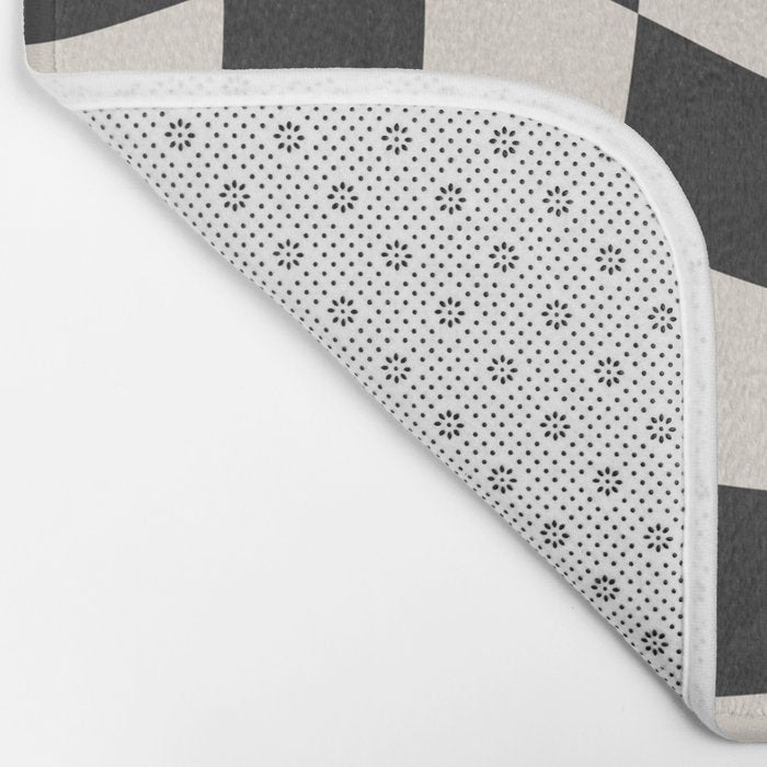 Black and White Wavy Checkered Pattern Bath Mat Gallery Image 2