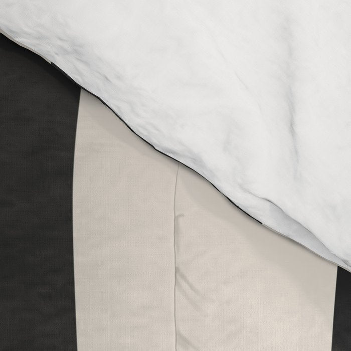 Black and White Wavy Checkered Pattern Comforter Gallery Image 4