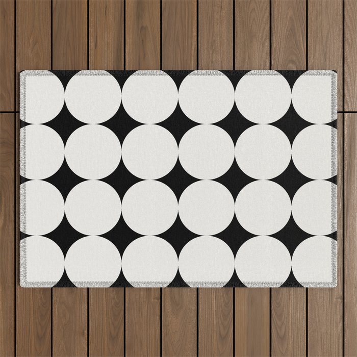 Circular Minimalism - Black & White Outdoor Rug Gallery Image 1