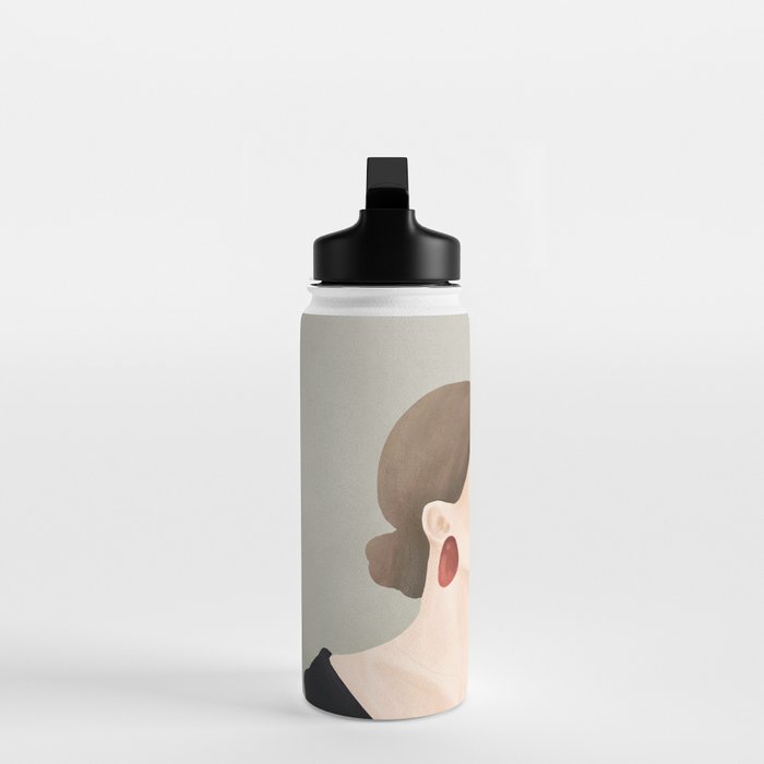 Aligned Model Flow Water Bottle Gallery Image 3
