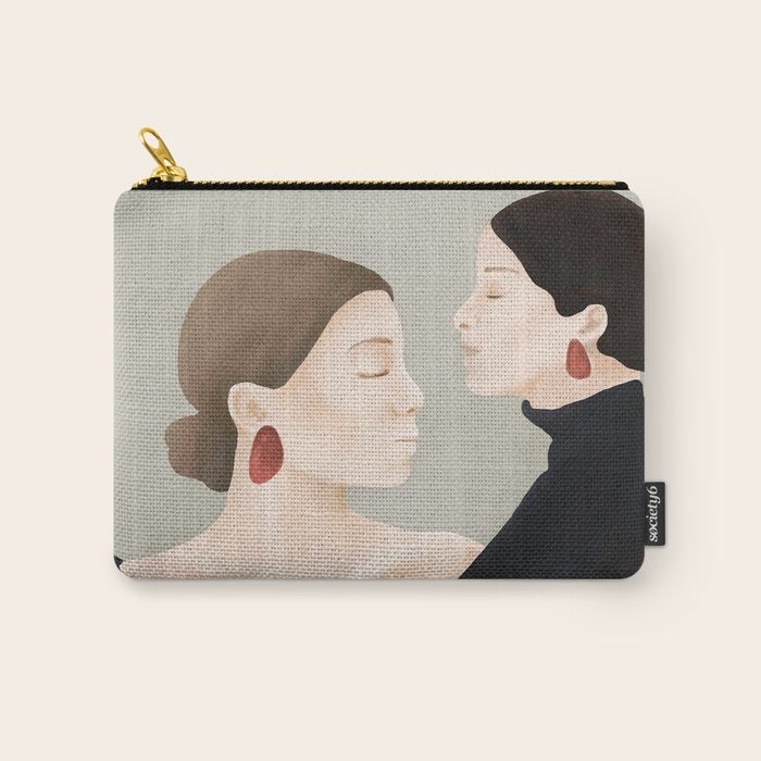 Aligned Model Flow Carry All Pouch Gallery Image 1