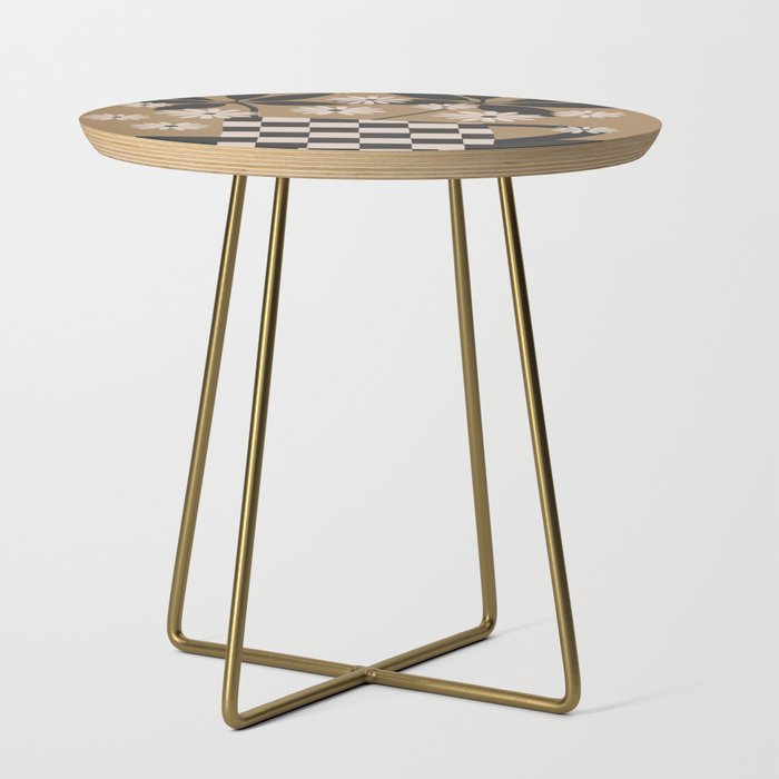 Daisy Daydreams 7 Side Table Gallery Image 1