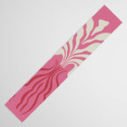 Minimal leaf and vase Table Runner Gallery Image 3