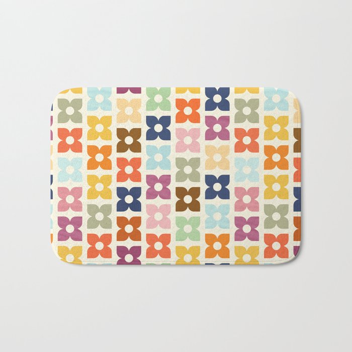 Retro Nostalgic Pastel Flowers Bath Mat Gallery Image 1
