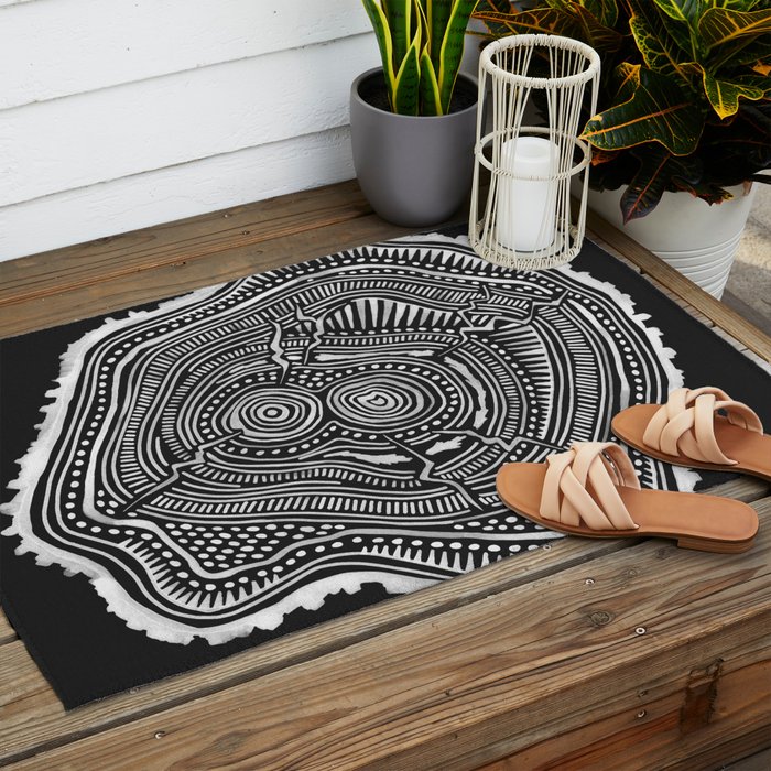 Peachleaf Willow â White on Black Outdoor Rug Gallery Image 2