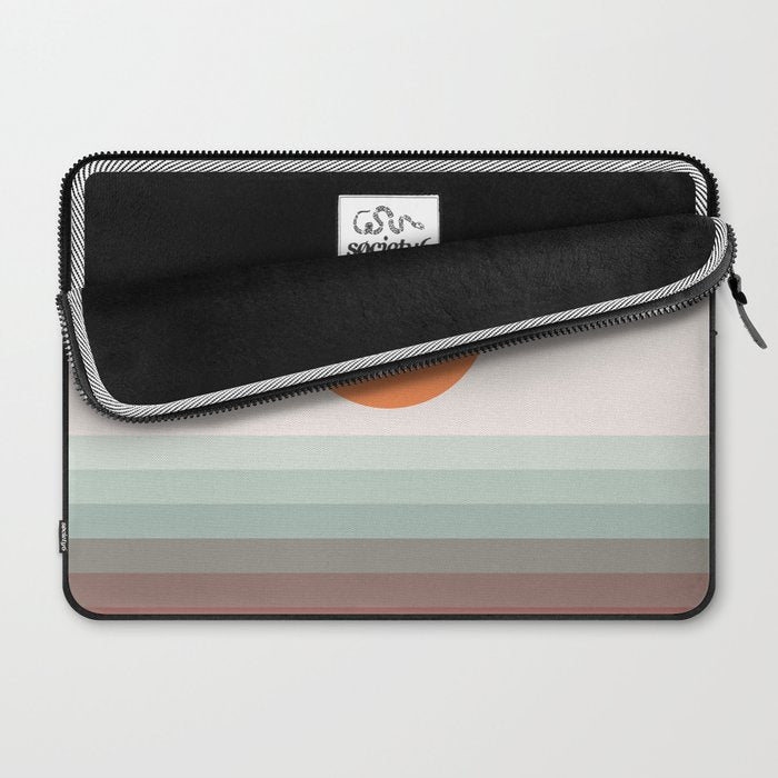 Sunseeker 16 Landscape Laptop Sleeve Gallery Image 2