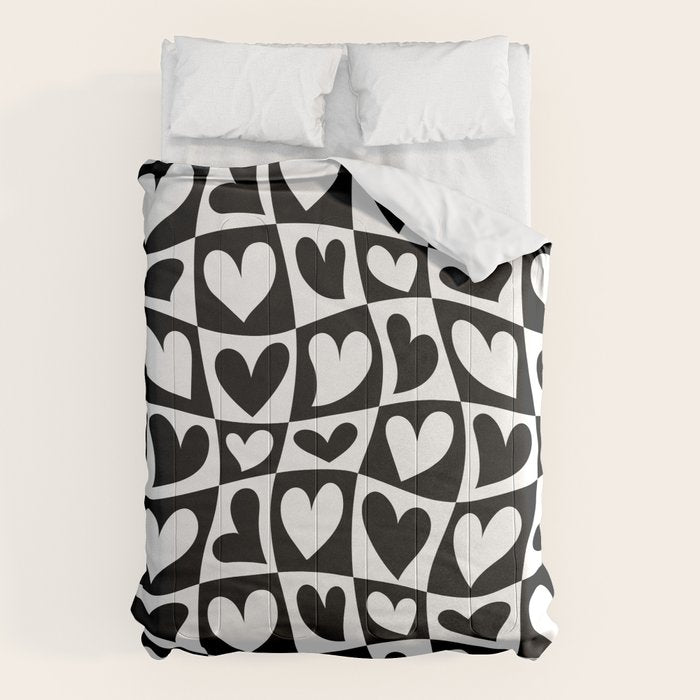Black and white love heart checkered pattern Comforter Gallery Image 1