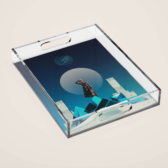 Queen of Kings Acrylic Tray Gallery Image 1