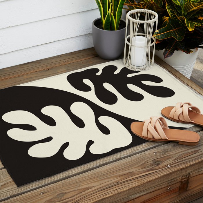 Matisse Inspired Yin Yang Leaf Cutouts in Black & Off White Outdoor Rug Gallery Image 2