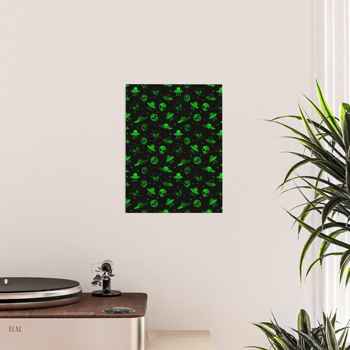 Aliens and UFOs Pattern Poster Gallery Image 2