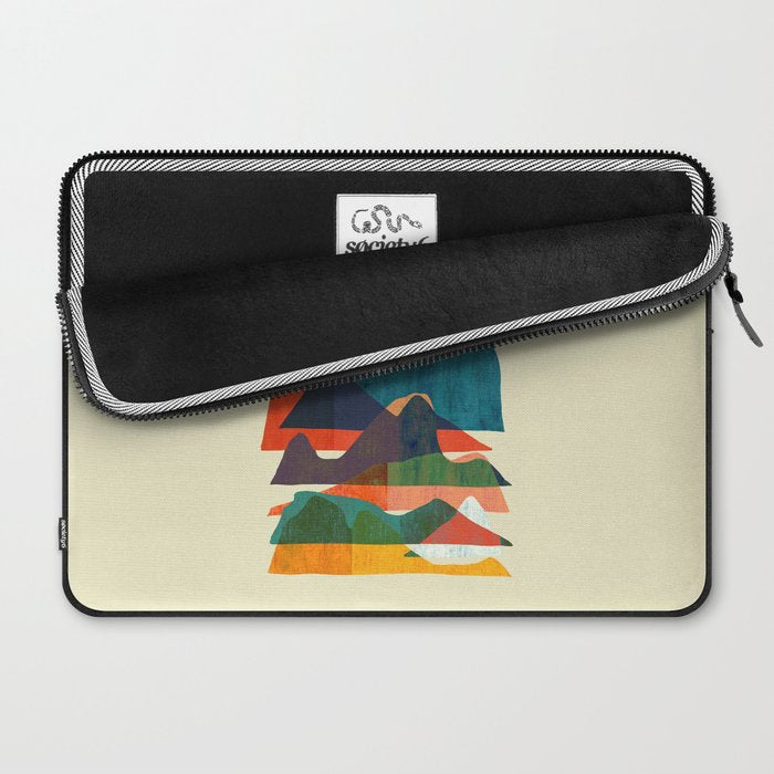 Everything is beautiful under the sun Laptop Sleeve Gallery Image 2