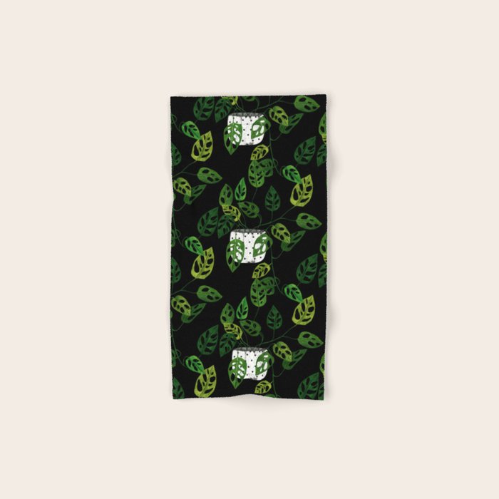 Back monstera obliqua Bath Towel Gallery Image 1