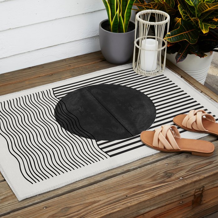 Abstract Modern Black Outdoor Rug Gallery Image 2