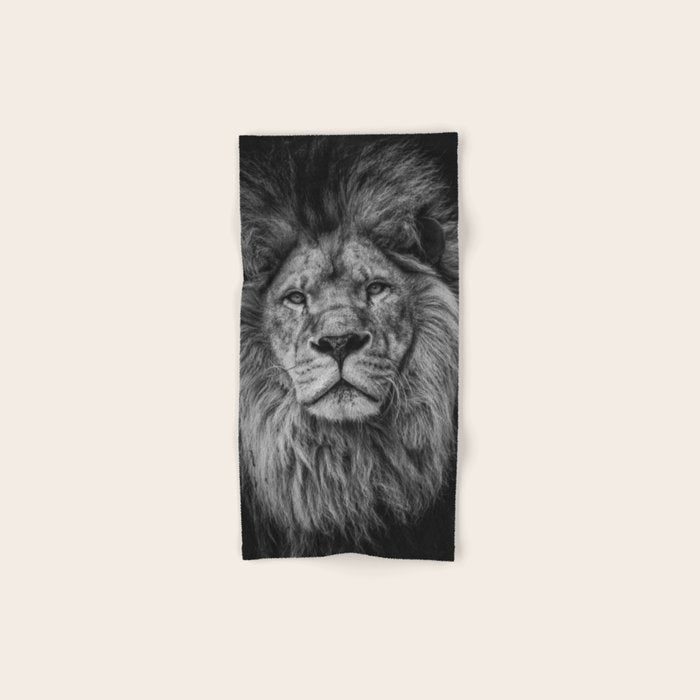 Fierce Lion Bath Towel Gallery Image 1