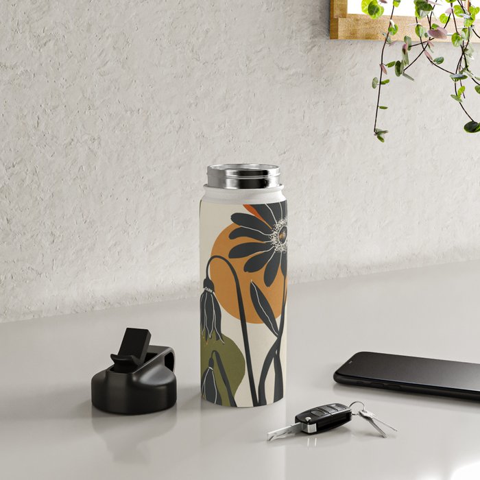 Modern Daisies in Contrast Water Bottle Gallery Image 4