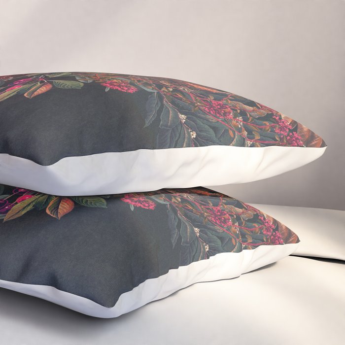 Kissing Rosa Pillow Sham Gallery Image 3