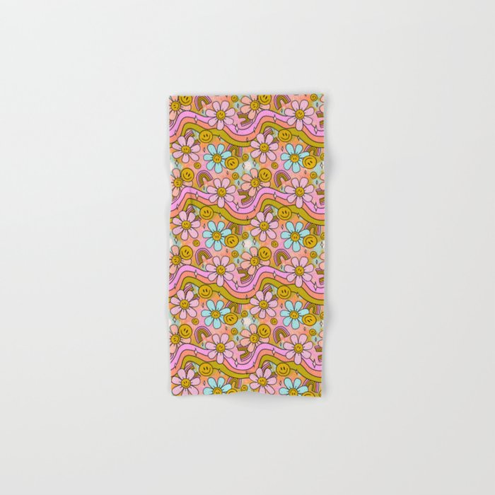 Tie Dye Flower Print Bath Towel Gallery Image 1