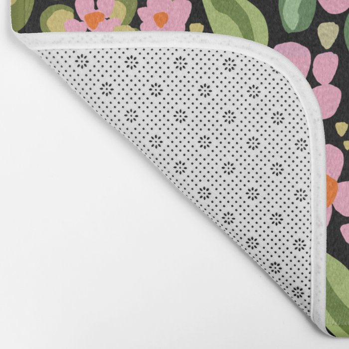 Retro vintage pink daisies pattern  Bath Mat Gallery Image 2
