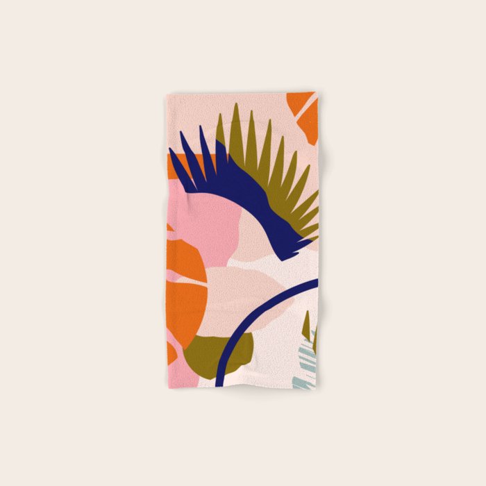 Tropical island II Bath Towel Gallery Image 1