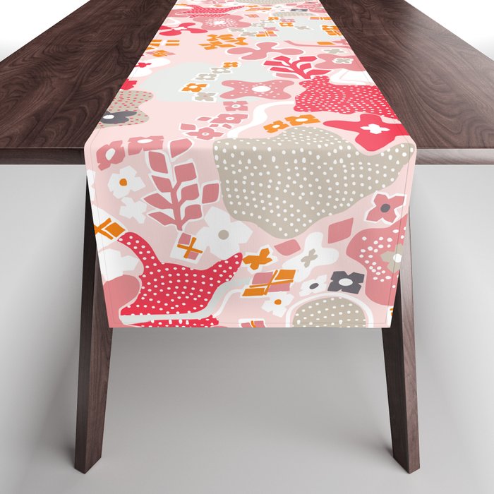 City life botanical park pearl pink Table Runner Gallery Image 1