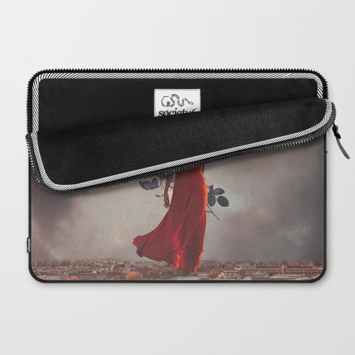 Carrying my Cities wherever I go Laptop Sleeve Gallery Image 2