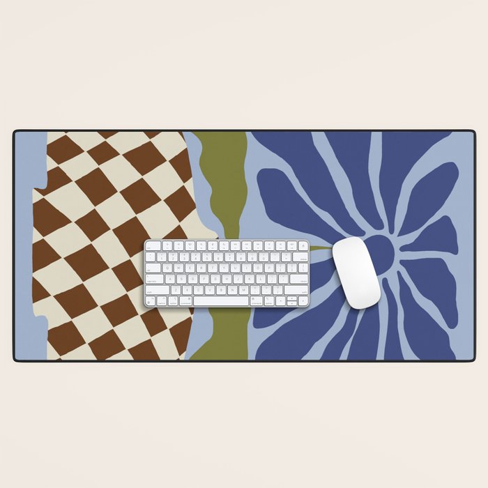 Big blooming flowerpot  Desk Mat Gallery Image 1