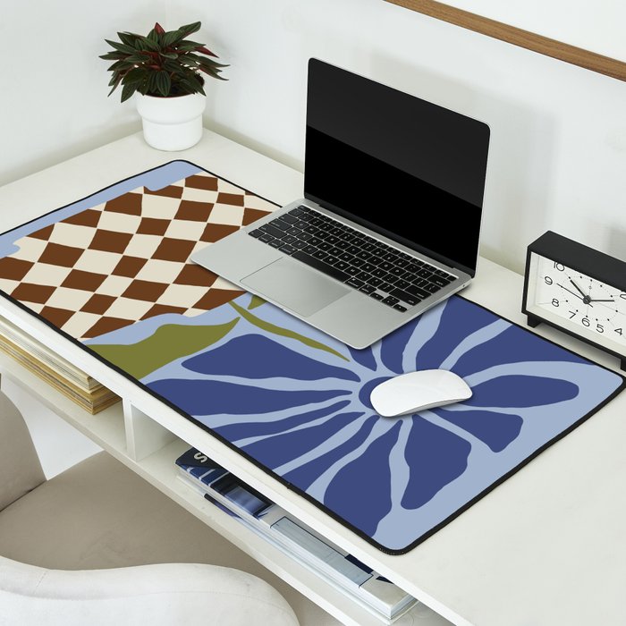 Big blooming flowerpot  Desk Mat Gallery Image 2