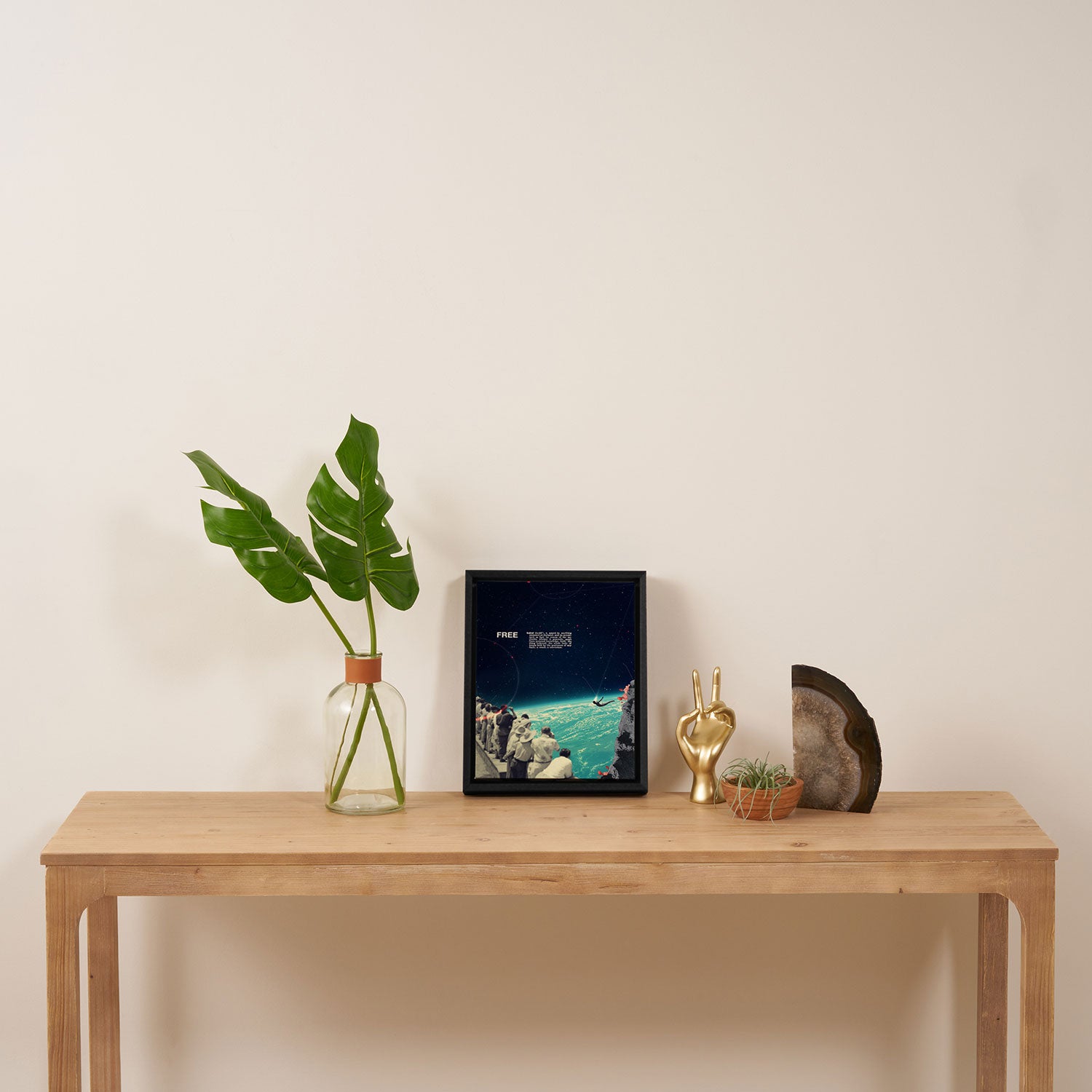 Free Framed Canvas Print Gallery Image 4