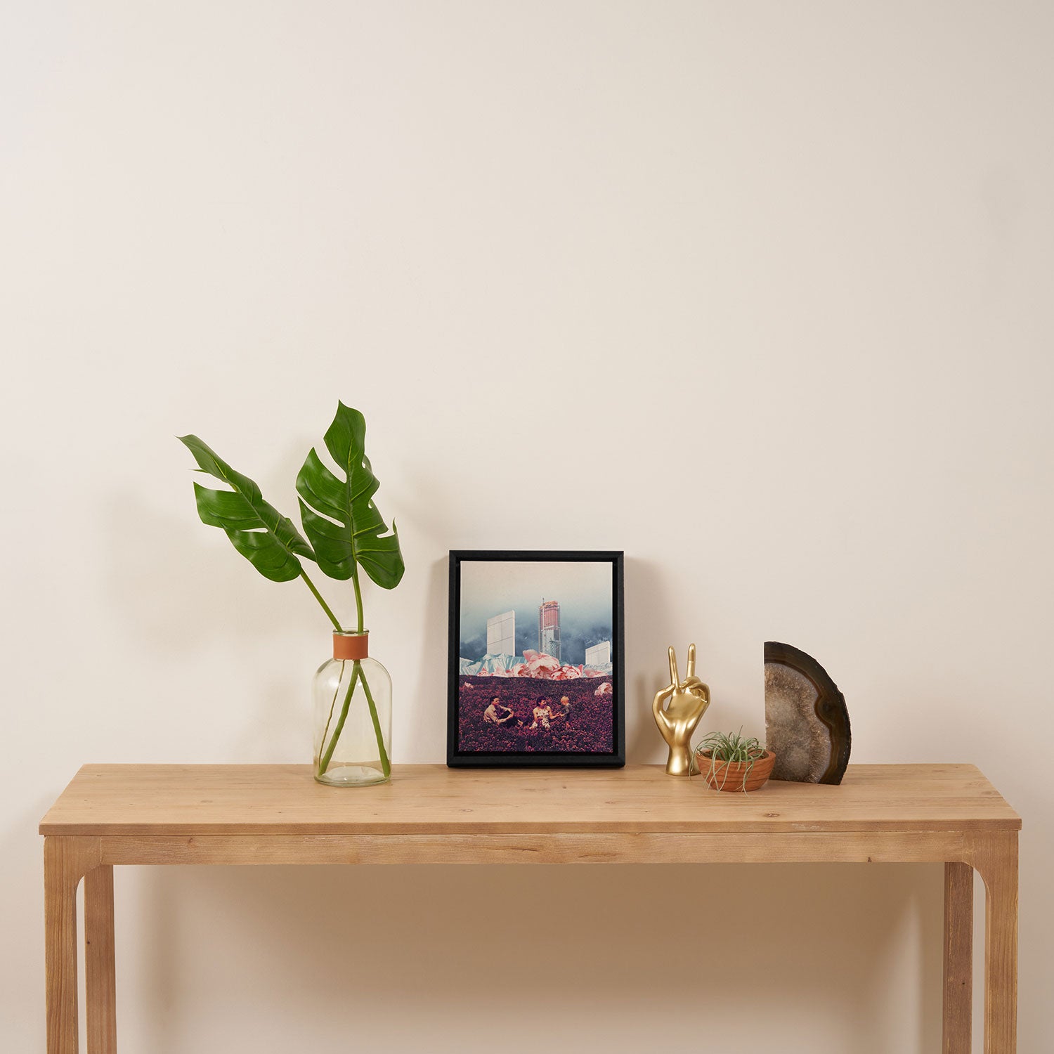 Struggling Not to Forget Framed Canvas Print Gallery Image 4