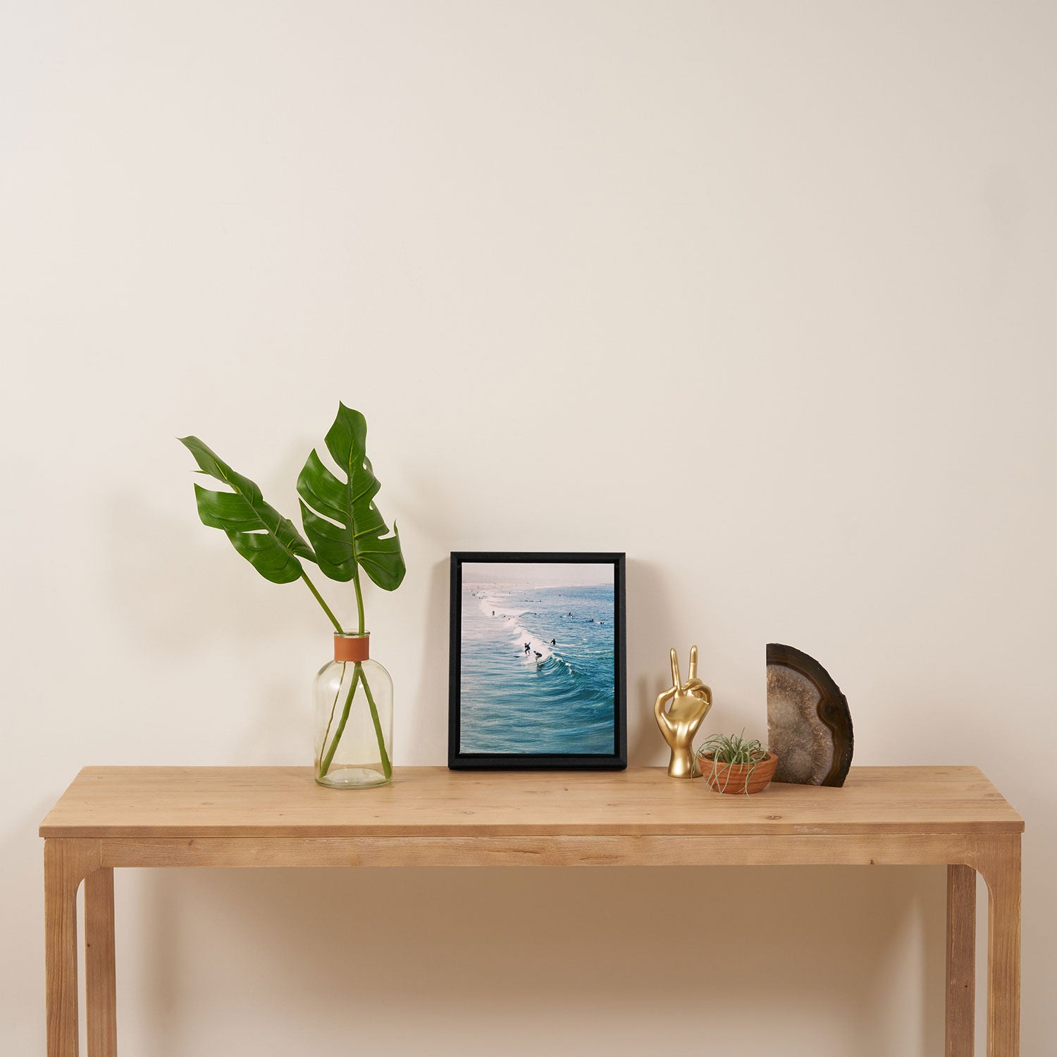 Catch A Wave Framed Canvas Print Gallery Image 4