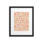 Daisy fresh 2 - pink Framed Art Print Gallery Image 5