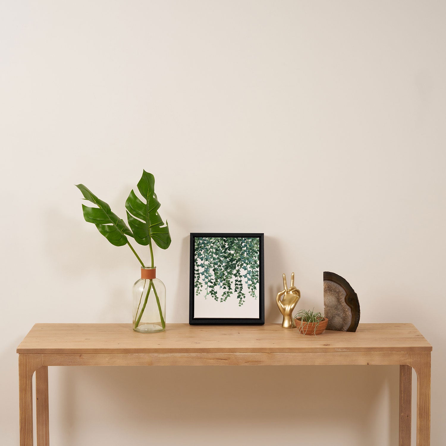 Ivy Vine Drop Framed Canvas Print Gallery Image 4