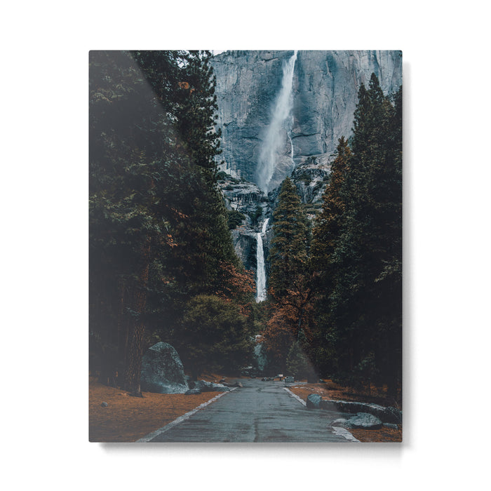 Upper and Lower Yosemite Falls Metal Print Gallery Image 1